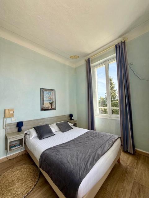 Miramar Hotel